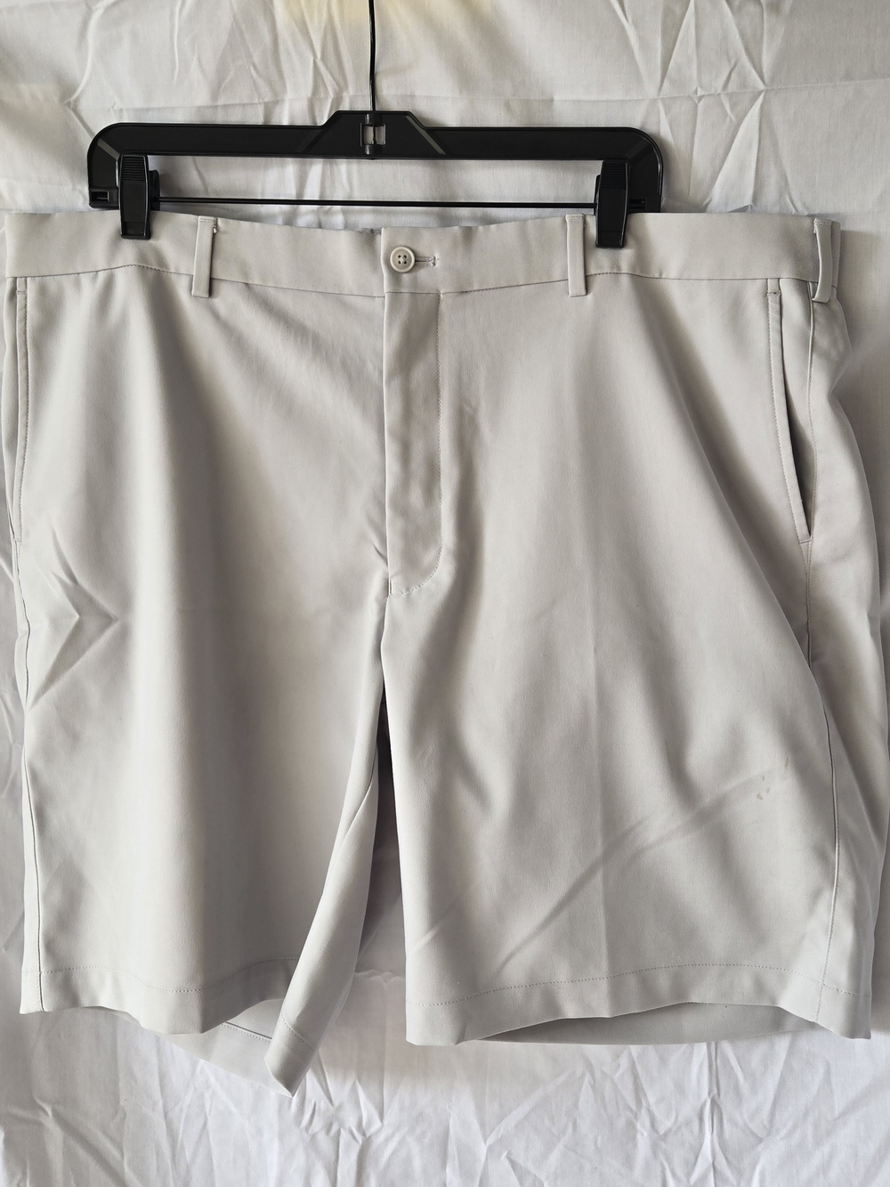 Peter Millar Light Gray Shorts Size 40